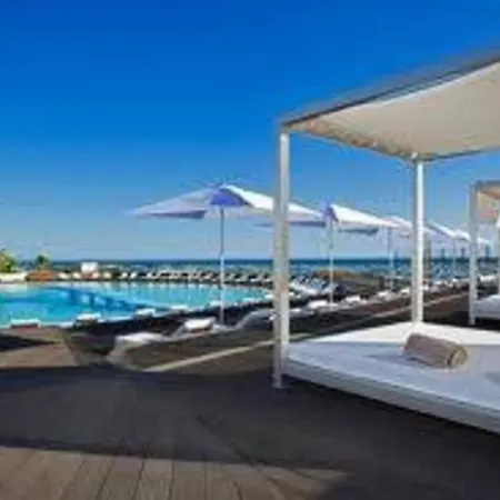 Stunning 3 Bed In Vale Do Lobo With Membership 3 Mins From And Golf Apartment