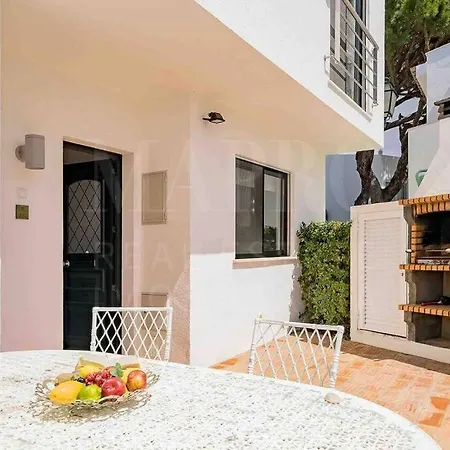 Stunning 3 Bed In Vale Do Lobo With Membership 3 Mins From And Golf *
