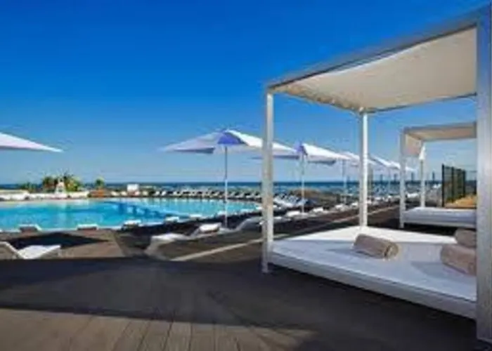 Stunning 3 Bed In Vale Do Lobo With Membership 3 Mins From And Golf Apartment