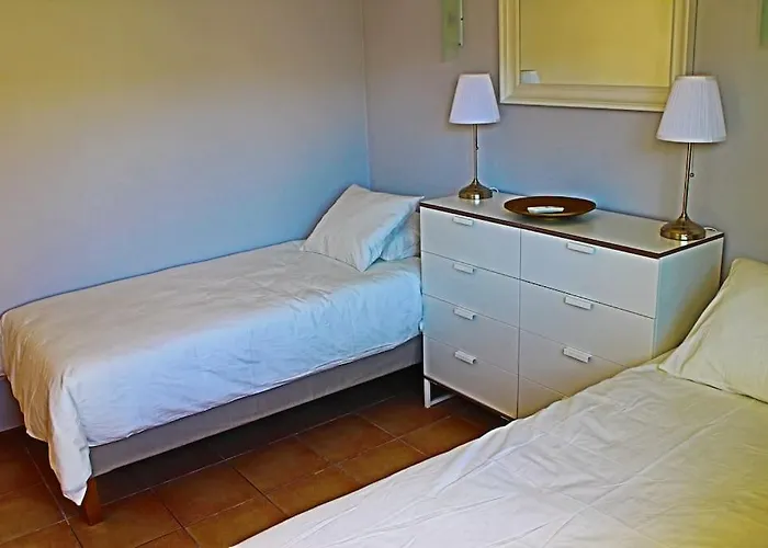 Stunning 3 Bed In Vale Do Lobo With Membership 3 Mins From And Golf