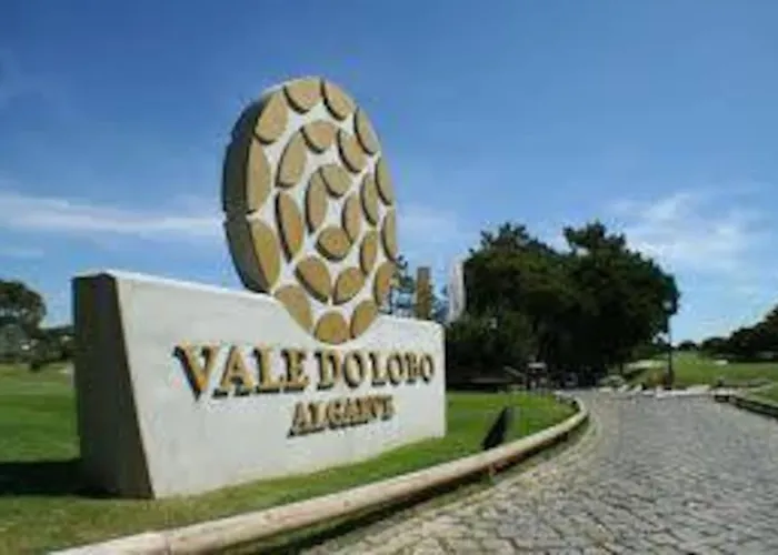Stunning 3 Bed In Vale Do Lobo With Membership 3 Mins From And Golf Apartment *