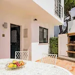 Stunning 3 Bed In Vale Do Lobo With Membership 3 Mins From And Golf *