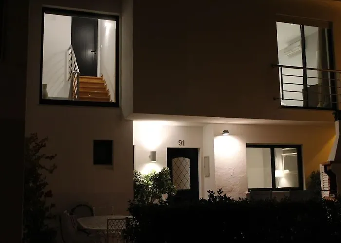 아파트 Stunning 3 Bed In Vale Do Lobo With Membership 3 Mins From And Golf